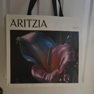Aritzia Black and Cream Floral Gift Bag